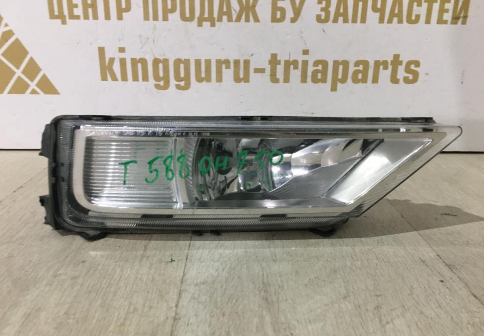 Противотуманная фара правая Volkswagen Tiguan 2 2017> oem 5NA941700B Противотуманная фара правая Volkswagen Tiguan 2 2017> oem 5NA941700B