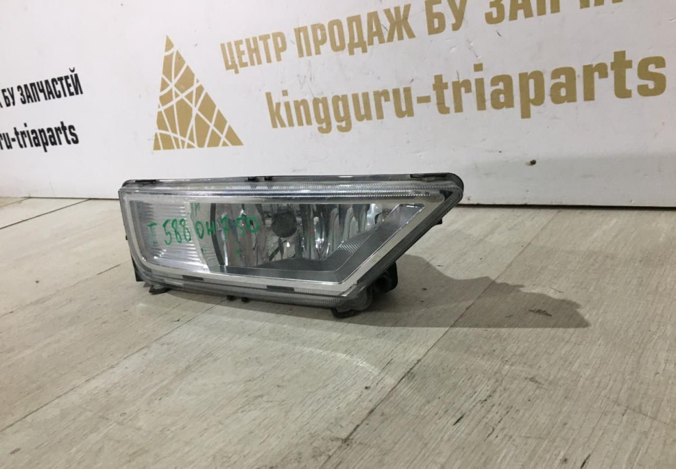 Противотуманная фара правая Volkswagen Tiguan 2 2017> oem 5NA941700B Противотуманная фара правая Volkswagen Tiguan 2 2017> oem 5NA941700B