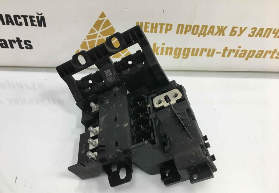 Распределитель тока B+ задний BMW 7 G11 рестайлинг OEM 61149390865