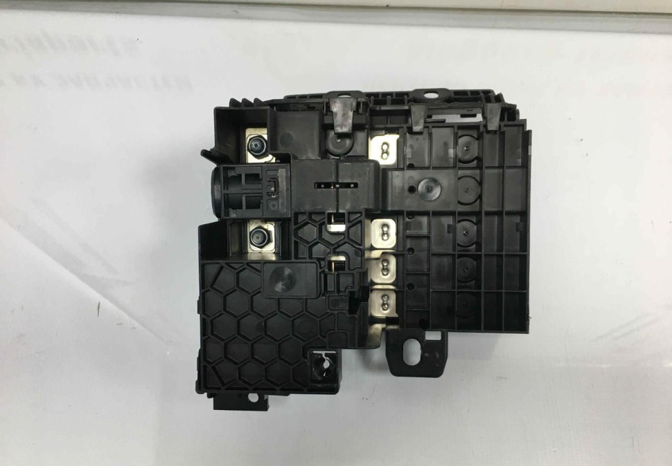 Распределитель тока B+ задний BMW 7 G11 рестайлинг OEM 61149390865