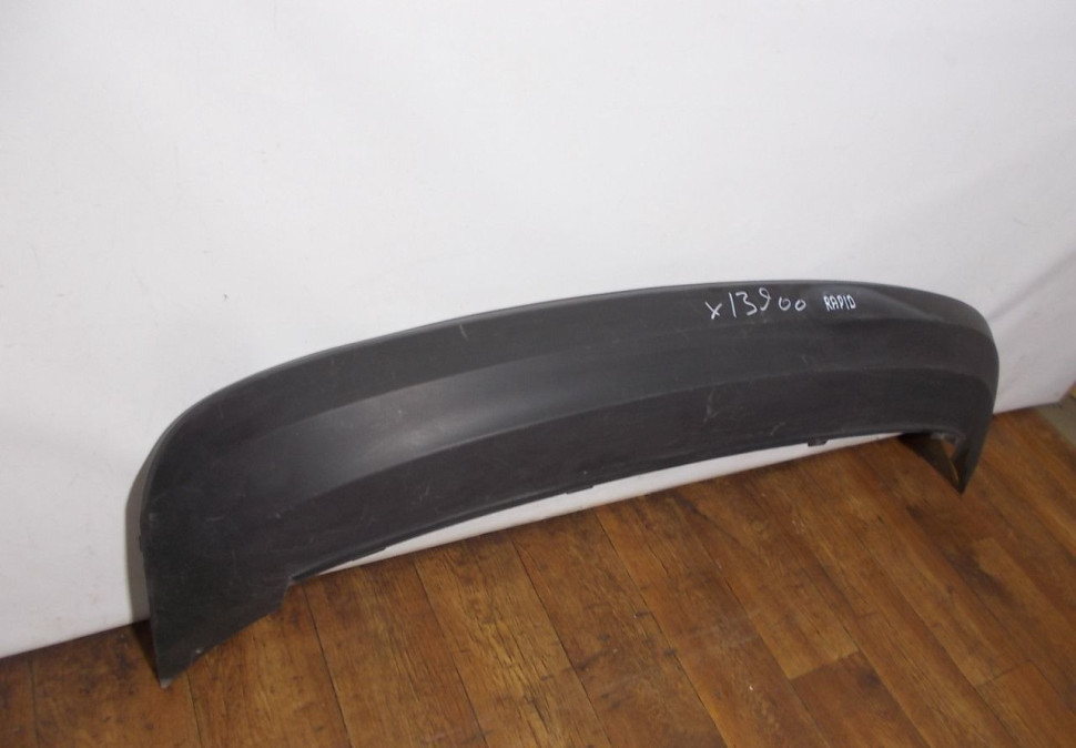 Спойлер заднего бампера бу Skoda Rapid OEM 5JH807521 Спойлер заднего бампера бу Skoda Rapid OEM 5JH807521