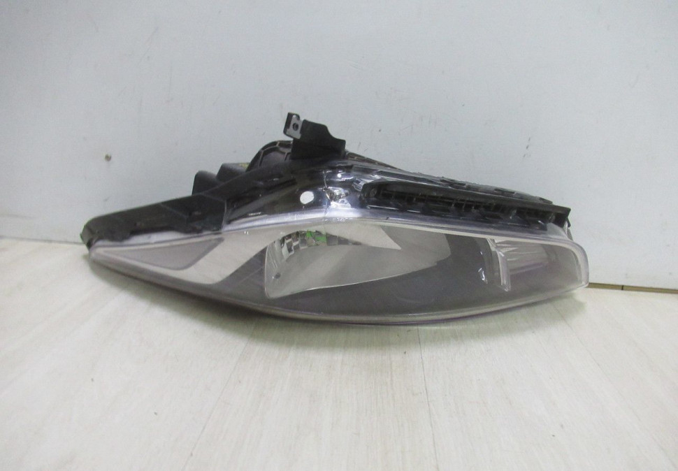 Фара  правая галоген (диодная,линзованная)  Hyundai Creta oem 92102m0100