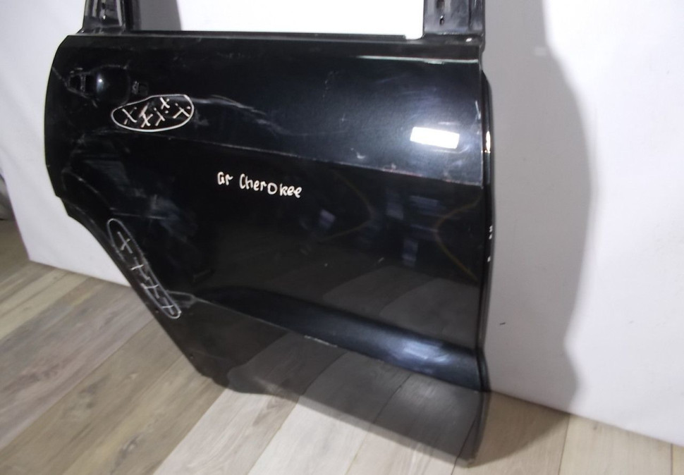 Дверь задняя правая бу Jeep Grand Cherokee WK2