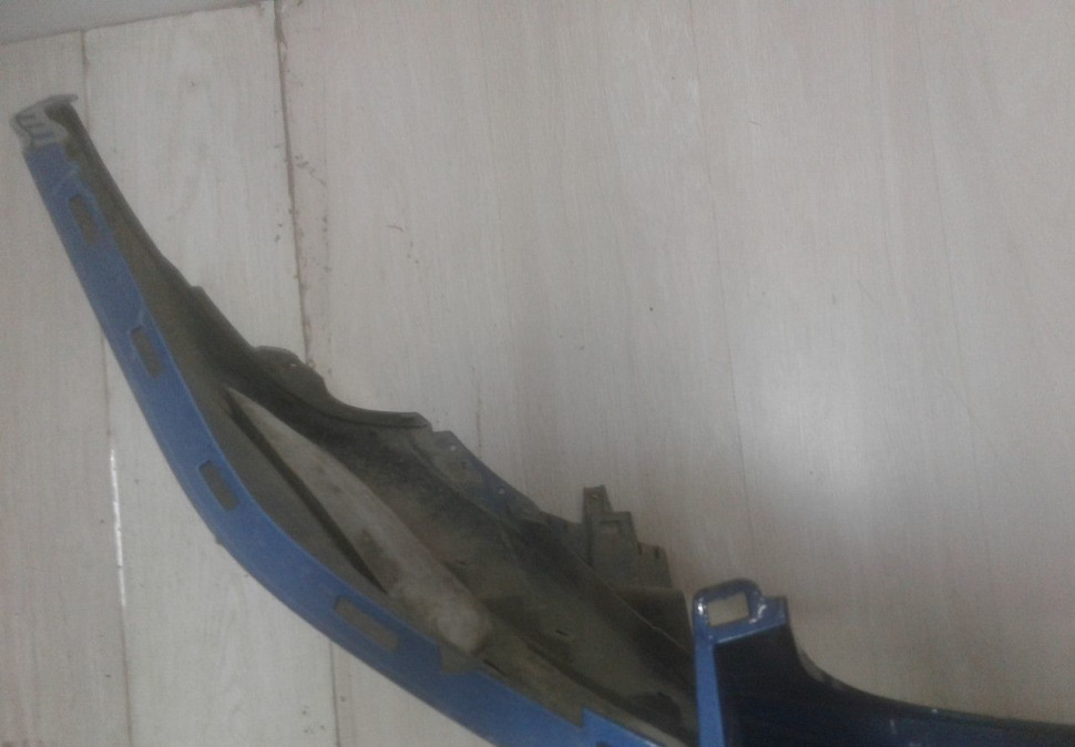 Бампер задний Volkswagen Golf 7 oem 5g6807421 (трещ)(мал.вмят) Бампер задний Volkswagen Golf 7 oem 5g6807421 (трещ)(мал.вмят)