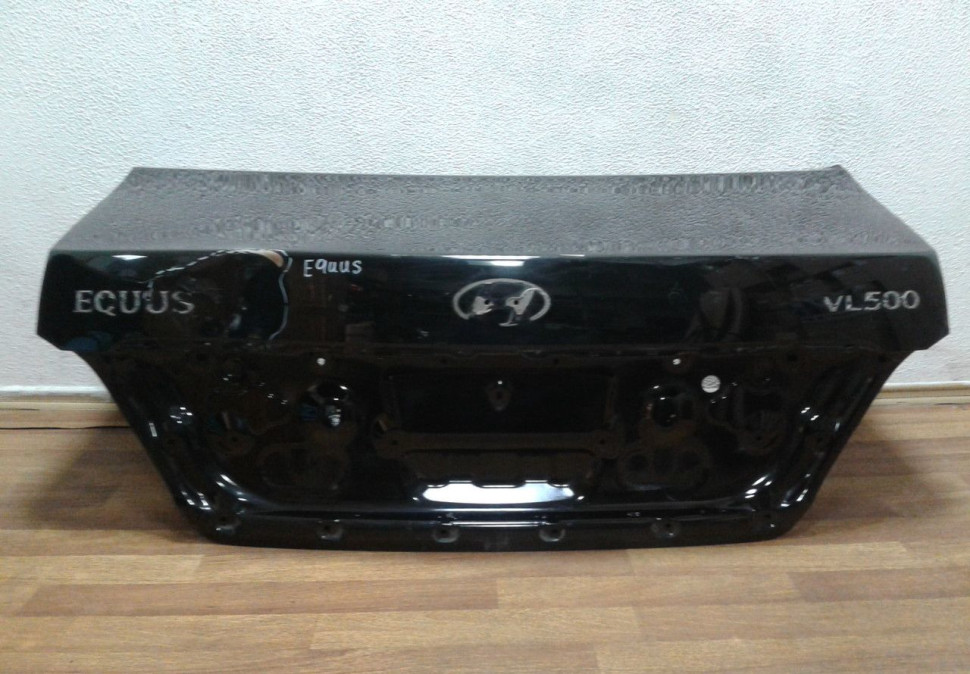 Крышка багажника Hyundai Equus (вмятина)