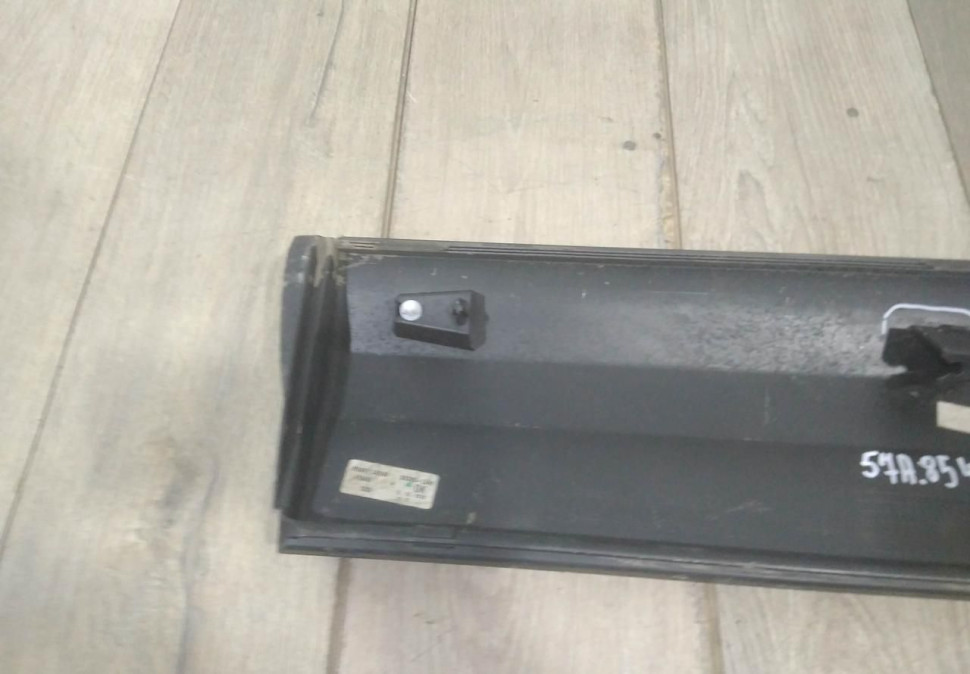 Молдинг двери задний правый бу Skoda Karoq OEM 57A854950 Молдинг двери задний правый бу Skoda Karoq OEM 57A854950