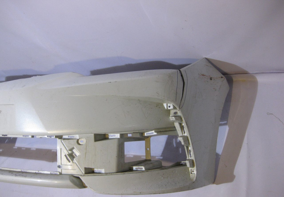 Бампер передний Toyota Corolla E180 oem 5211902F30 (трещина) (скл-3)