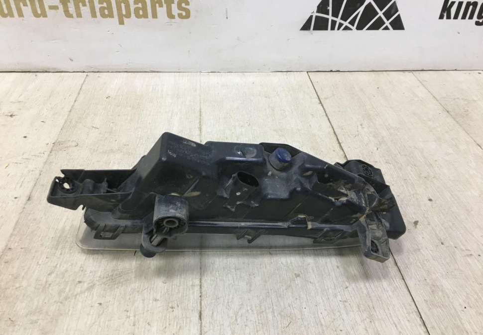 Фара противотуманная правая BMW 5 G30 OEM 51449477172
