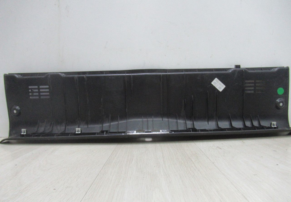 Обшивка задней панели Hyundai Equus 2 oem 857713n000 Обшивка задней панели Hyundai Equus 2 oem 857713n000