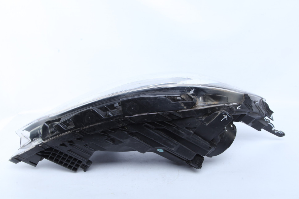 Фара левая Kia Rio 4 рестайл oem 921014x501 (слом. часть корпуса, 1 крепл.)