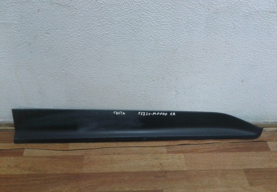 Молдинг двери передний правый Hyundai Creta oem 87724m0000