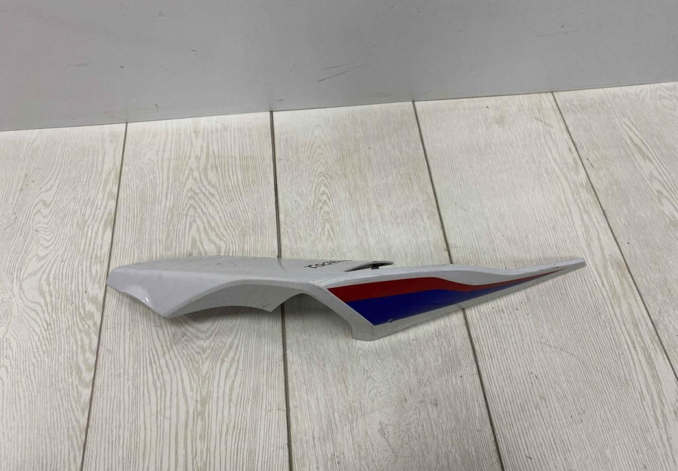 Задняя боковая часть правая BMW K67 S 1000 RR OEM 46639467806