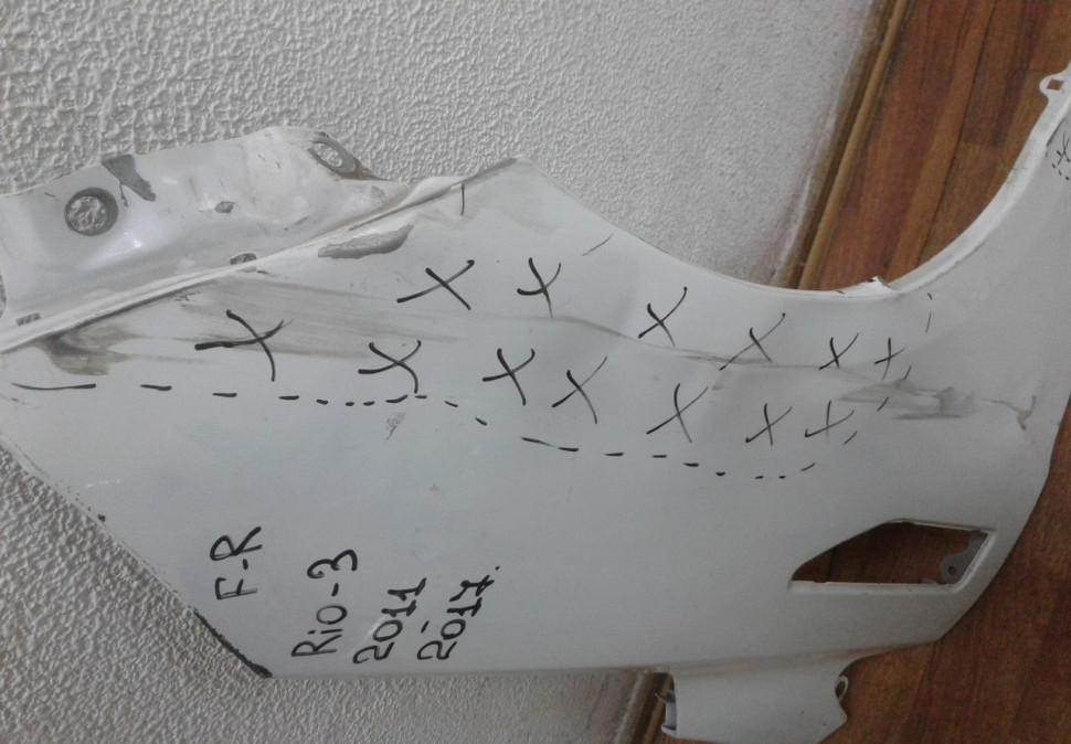 Крыло переднее правое Kia Rio 3 oem 663124Y000 (вмятины) Крыло переднее правое Kia Rio 3 oem 663124Y000 (вмятины)