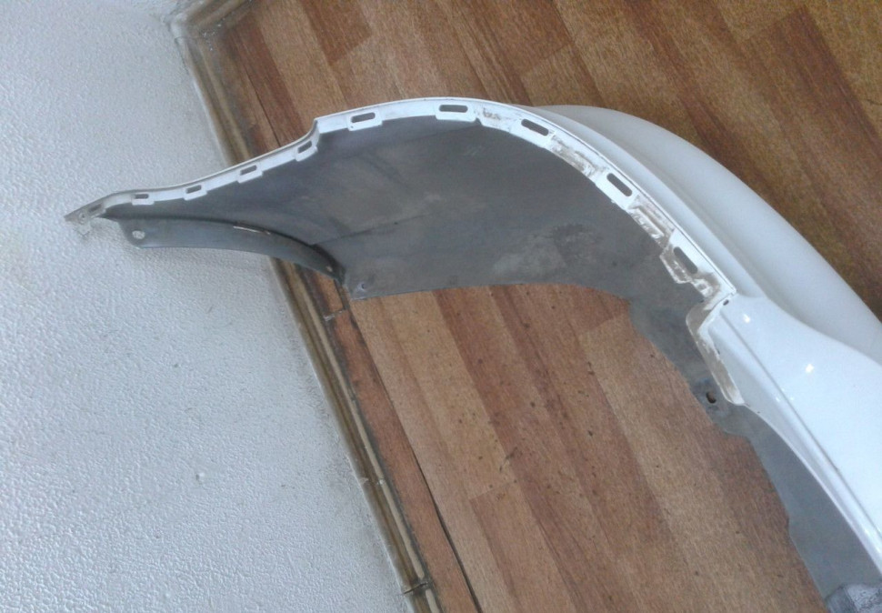 Бампер задний Volkswagen Polo sedan (14>) oem 6RU807421 (мал. вмятина) Бампер задний Volkswagen Polo sedan (14>) oem 6RU807421 (мал. вмятина)