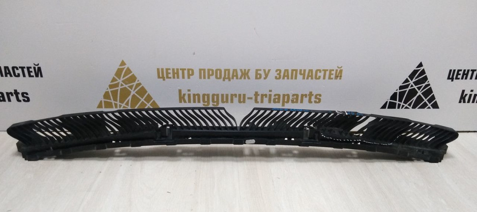 Кронштейн заднего бампера Volkswagen Tiguan 2 2017> oem 5NR807863