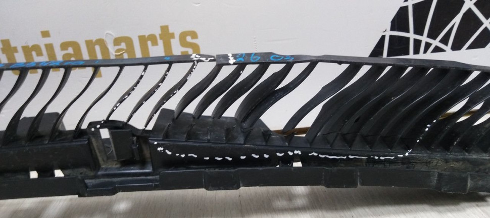 Кронштейн заднего бампера Volkswagen Tiguan 2 2017> oem 5NR807863 Кронштейн заднего бампера Volkswagen Tiguan 2 2017> oem 5NR807863