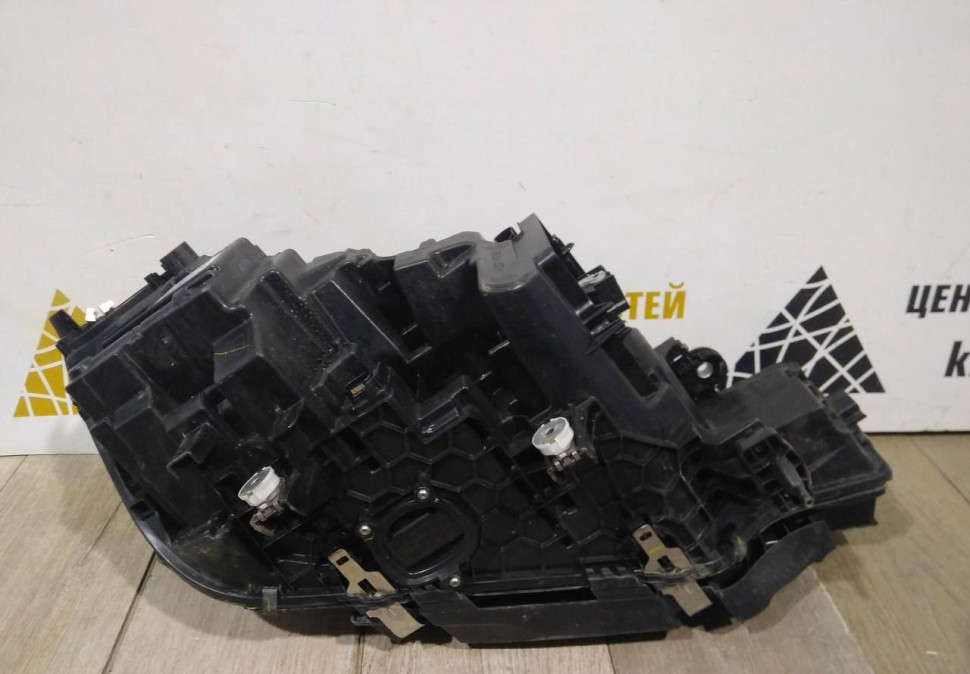 Фара ЛЭД LED адаптивная левая бу BMW X7 G07 OEM 63117933317
