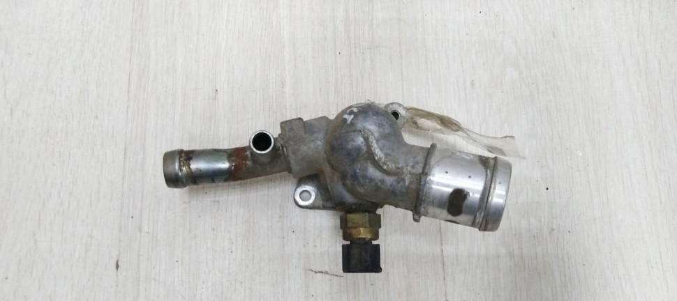 Корпус термостата Hyundai / Kia Ceed 1.6 МКПП oem 256002B003 Корпус термостата Hyundai / Kia Ceed 1.6 МКПП oem 256002B003