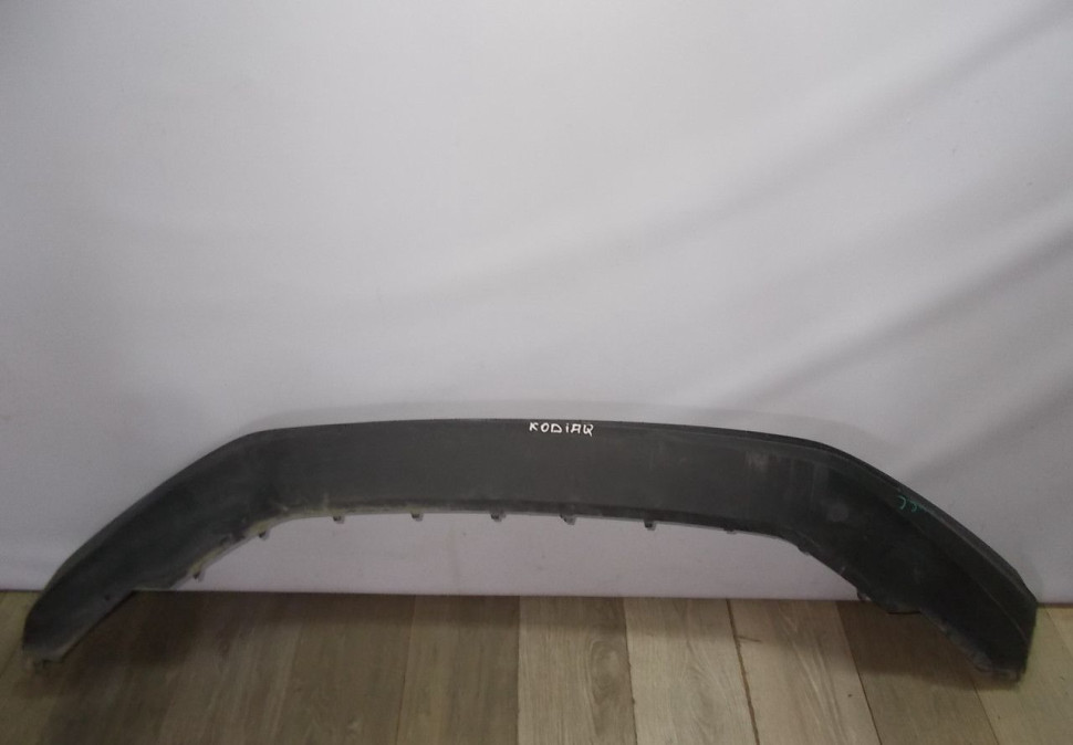 Спойлер переднего бампера бу Skoda Kodiaq OEM 565807061
