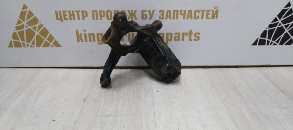 Кулак поворотный передний правый Volkswagen Jetta 6 11-18 oem 5C0407256 Кулак поворотный передний правый Volkswagen Jetta 6 11-18 oem 5C0407256