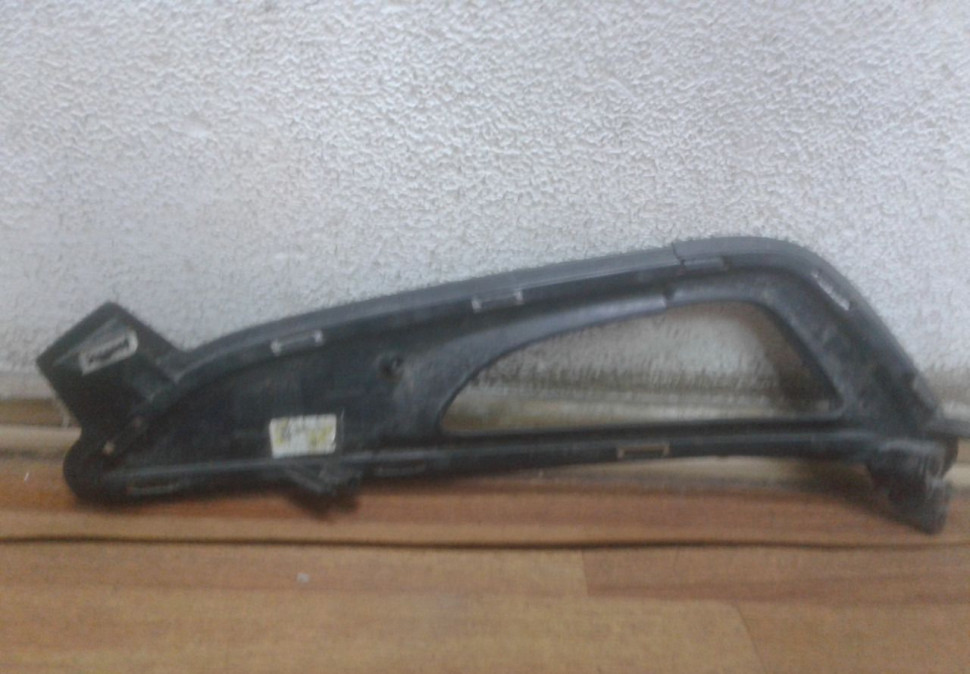 Накладка птф правая Hyundai Tucson 3 oem 86526D7100 (трещина) Накладка птф правая Hyundai Tucson 3 oem 86526D7100 (трещина)
