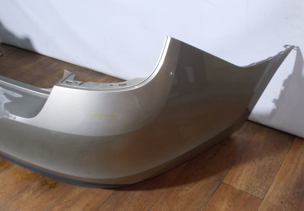 Бампер задний бу Skoda Rapid OEM 60U807421B