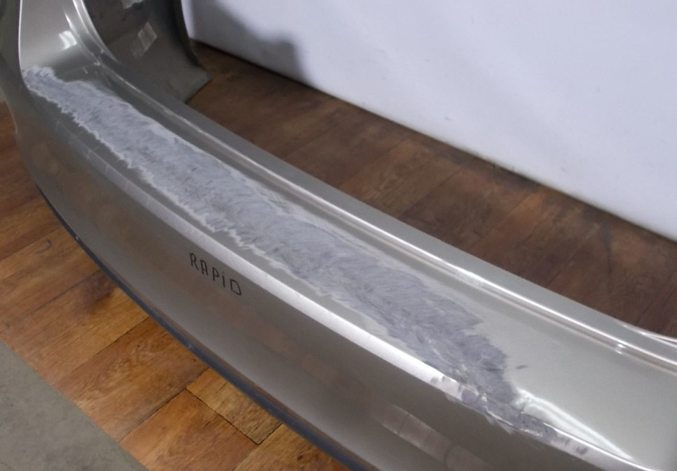 Бампер задний бу Skoda Rapid OEM 60U807421B