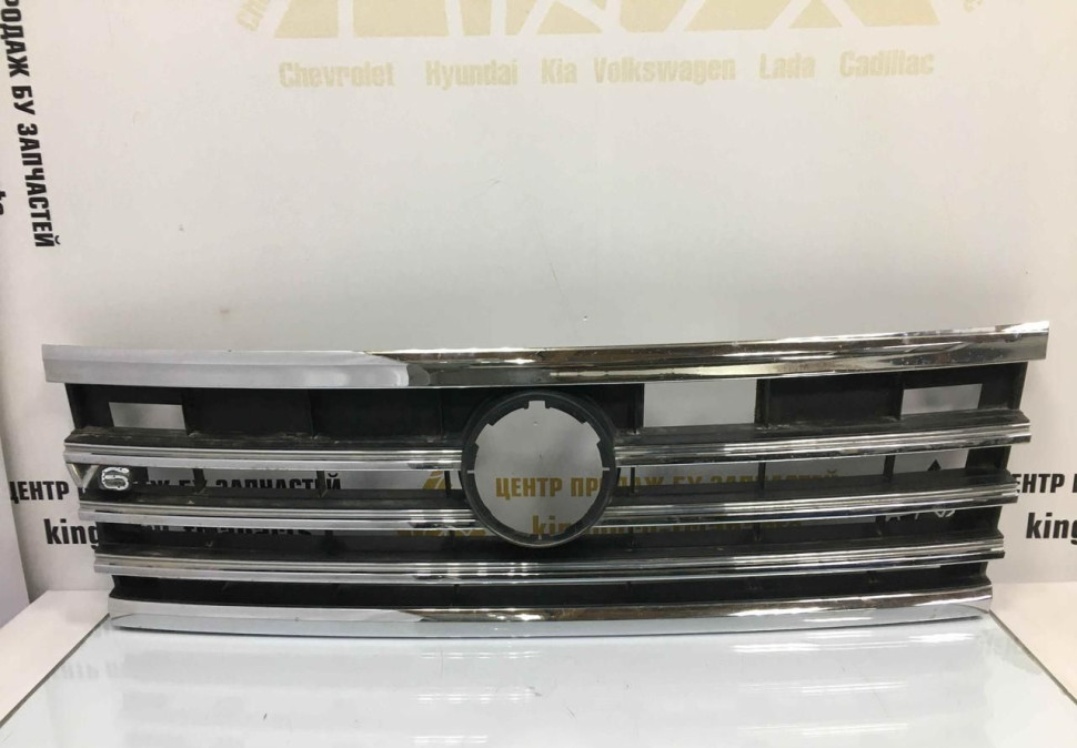 Решетка радиатора Volkswagen Touareg 3 2018 OEM 760853653B