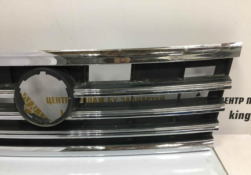 Решетка радиатора Volkswagen Touareg 3 2018 OEM 760853653B