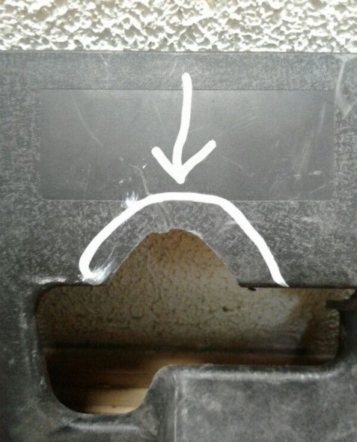 Накладка передней панели Kia Sorento (16-) трещины Oem 86366c5000 Накладка передней панели Kia Sorento (16-) трещины Oem 86366c5000