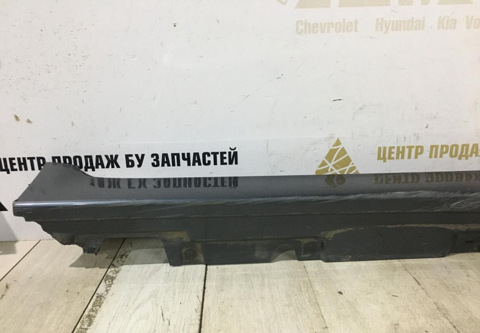 Порог правый BMW 5 F10 OEM 51777184774 Порог правый BMW 5 F10 OEM 51777184774