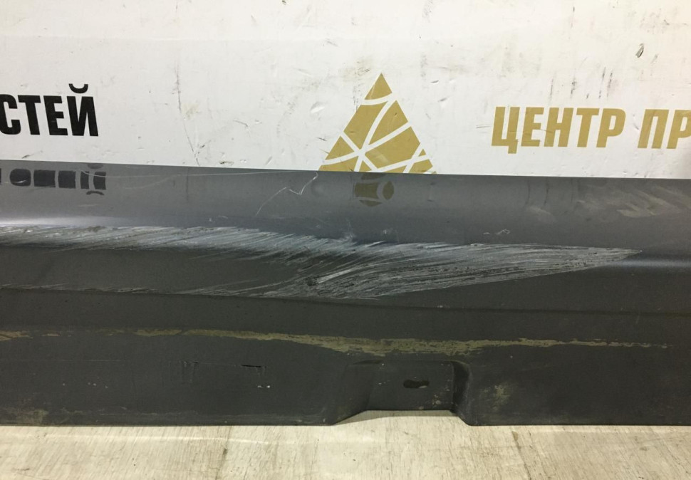 Порог правый BMW 5 F10 OEM 51777184774 Порог правый BMW 5 F10 OEM 51777184774