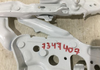 Петля капота левая BMW 5 G30 OEM 41007427051