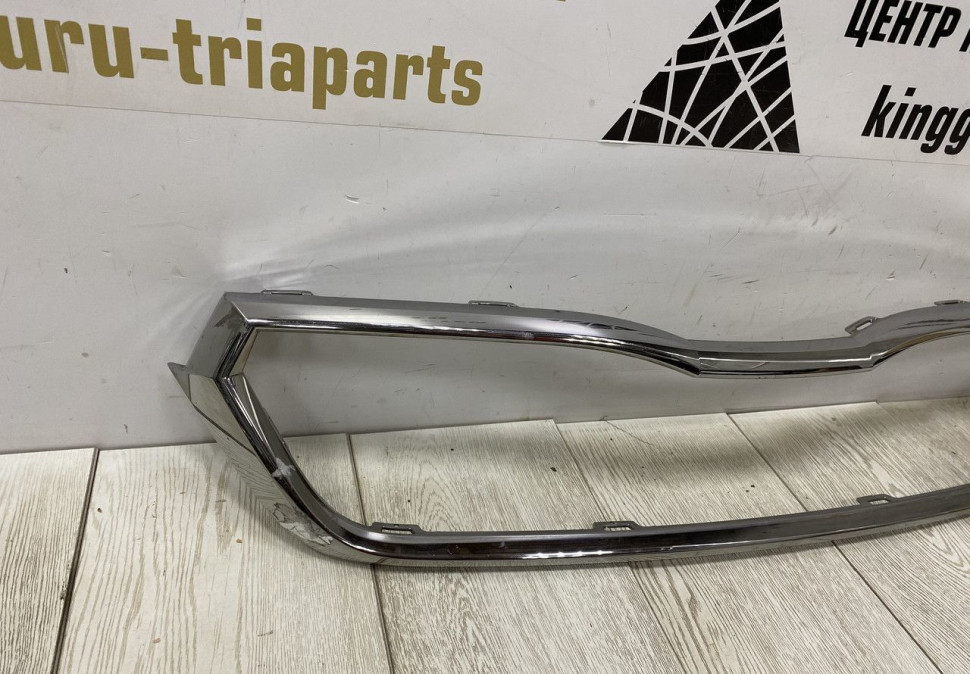 Молдинг решетки радиатора Skoda Rapid 2 OEM 60U853761 Молдинг решетки радиатора Skoda Rapid 2 OEM 60U853761