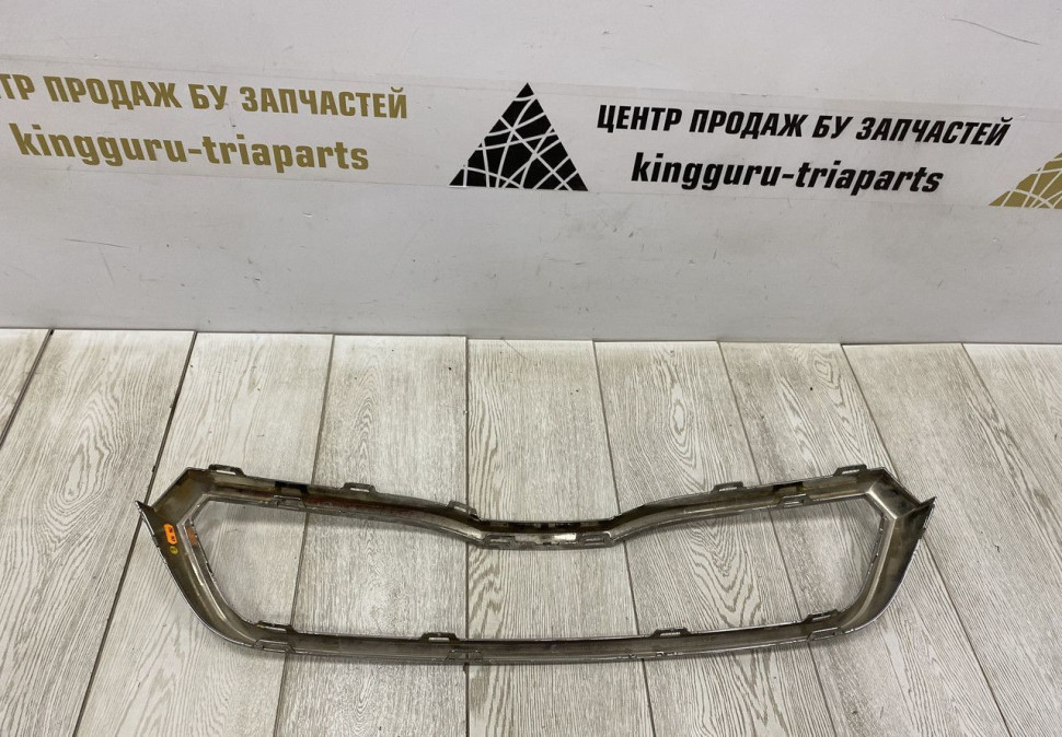 Молдинг решетки радиатора Skoda Rapid 2 OEM 60U853761 Молдинг решетки радиатора Skoda Rapid 2 OEM 60U853761