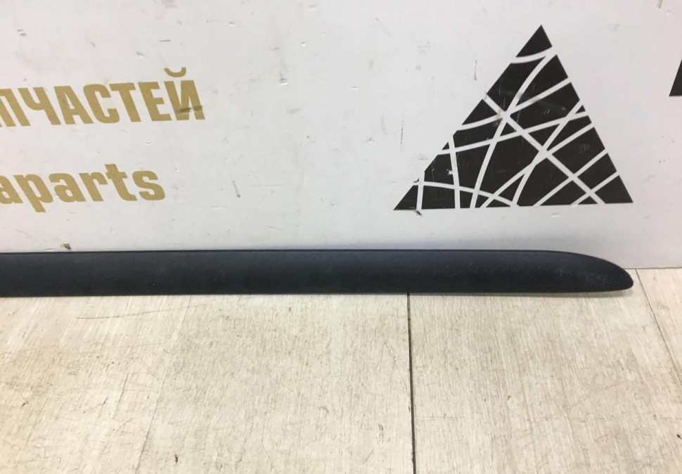 Молдинг двери передний правый Volkswagen Caddy 4 2015 oem 2K5853536