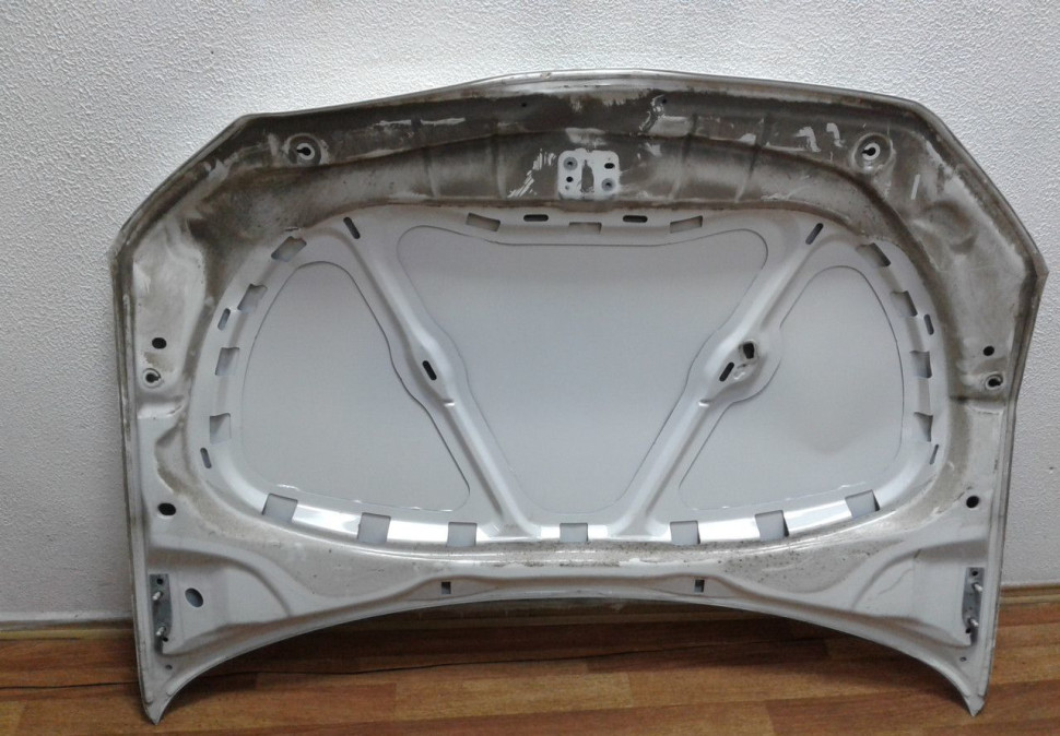 Капот Volkswagen Polo (15>) рестайл oem 6ru823031b вмятины Капот Volkswagen Polo (15>) рестайл oem 6ru823031b вмятины
