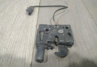 Замок капота бу Skoda Superb OEM 3T0823509