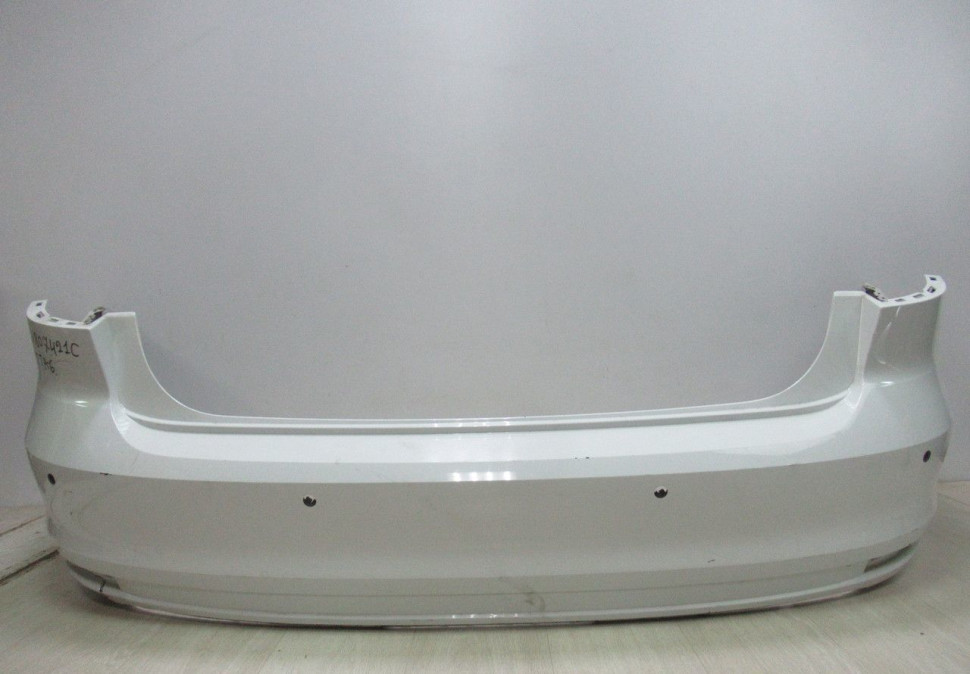 Бампер задний Volkswagen Jetta 6 рест oem 5CU807421C (вмятина+трещина)