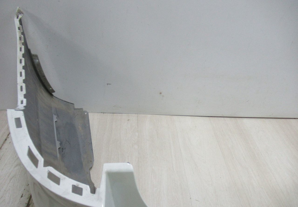 Бампер задний Volkswagen Jetta 6 рест oem 5CU807421C (вмятина+трещина) Бампер задний Volkswagen Jetta 6 рест oem 5CU807421C (вмятина+трещина)