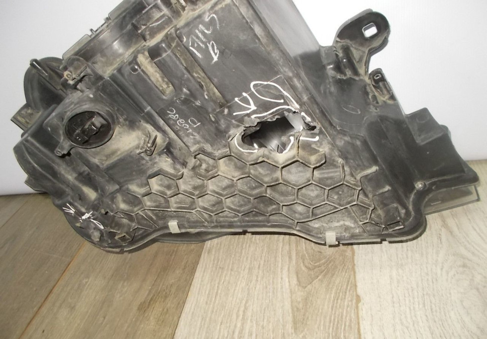 Фара ксенон левая бу BMW X3 F25 рестайлинг OEM 7400017