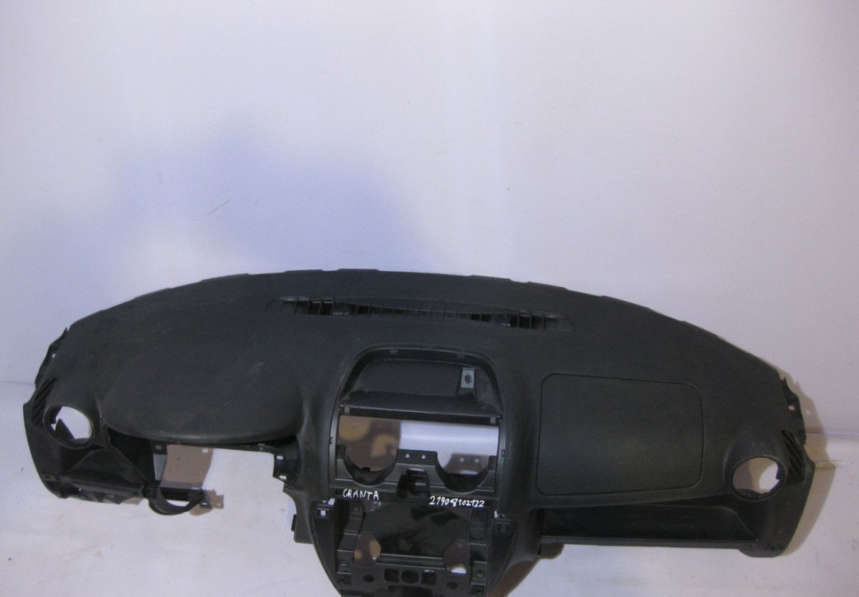 Торпедо Lada Granta oem 21908102122 (скл-3) Торпедо Lada Granta oem 21908102122 (скл-3)