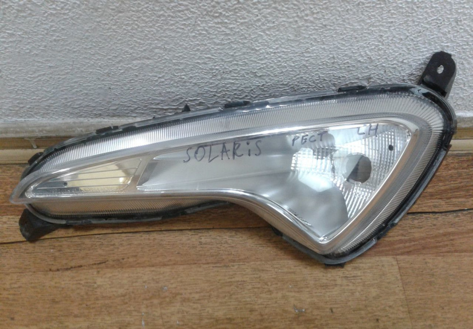 Фара птф левая Hyundai Solaris рестайл oem 922014l600 (слом. 2 крепл.)