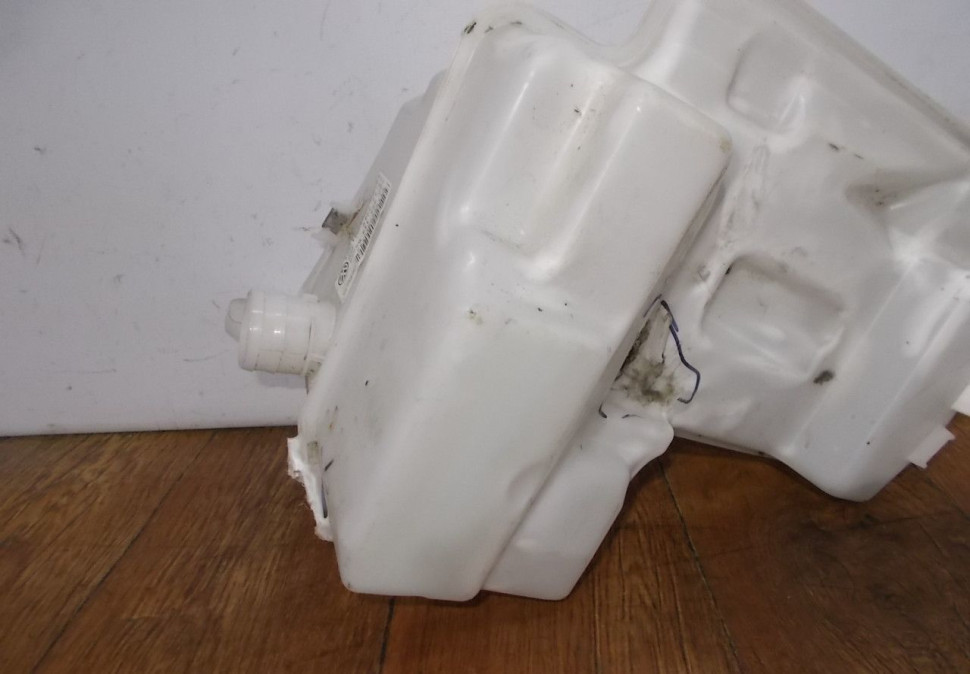 Бачок омывателя бу Skoda Octavia A7 OEM 5Q0955453AP