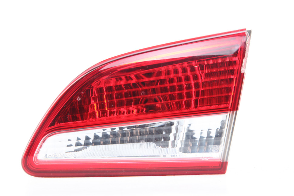 Фонарь правый внутренний Nissan Almera G15 OEM 265504AA1A