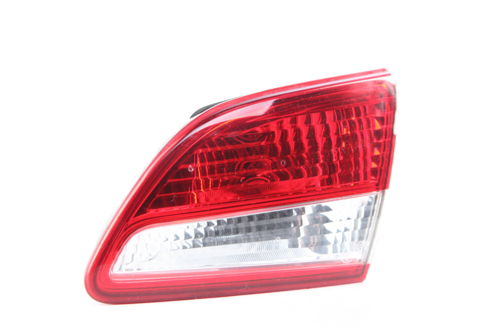 Фонарь правый внутренний Nissan Almera G15 OEM 265504AA1A Фонарь правый внутренний Nissan Almera G15 OEM 265504AA1A