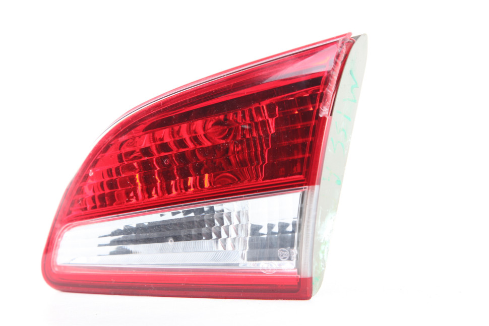 Фонарь правый внутренний Nissan Almera G15 OEM 265504AA1A Фонарь правый внутренний Nissan Almera G15 OEM 265504AA1A