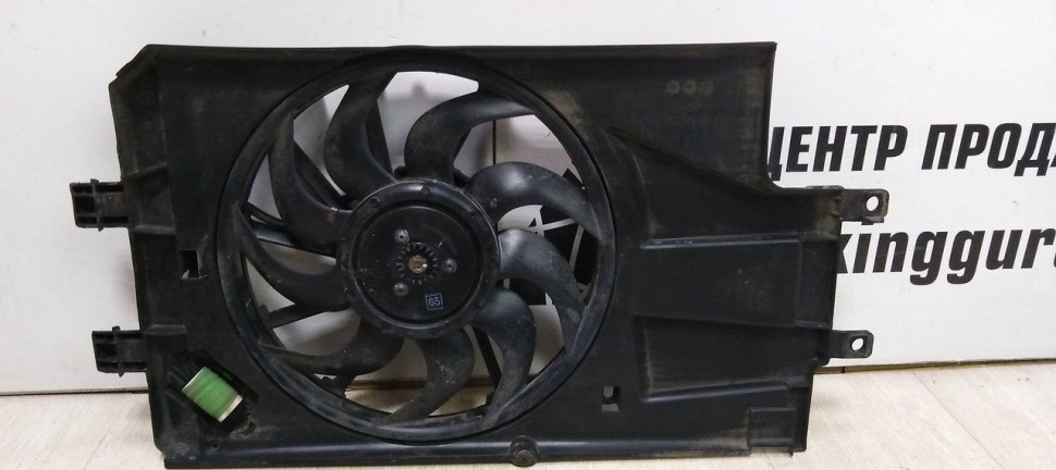 Диффузор вентилятора Lada Granta oem 6400956 (скл-3)