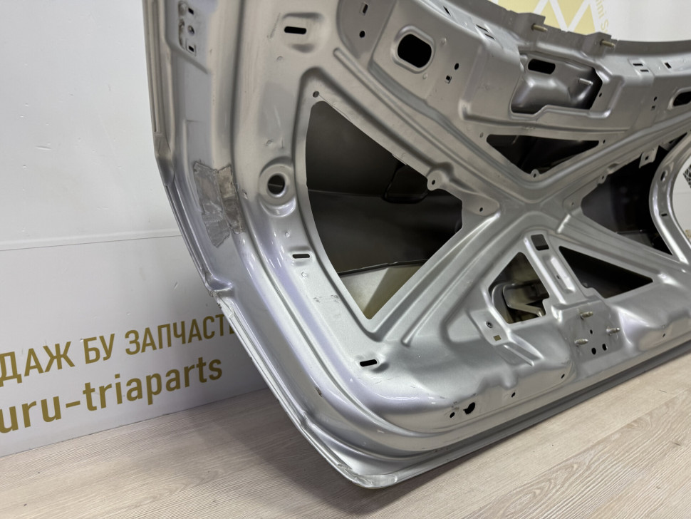 Крышка багажника бу Skoda Octavia A7 (скл-3) OEM 5E5827023B Крышка багажника бу Skoda Octavia A7 (скл-3) OEM 5E5827023B