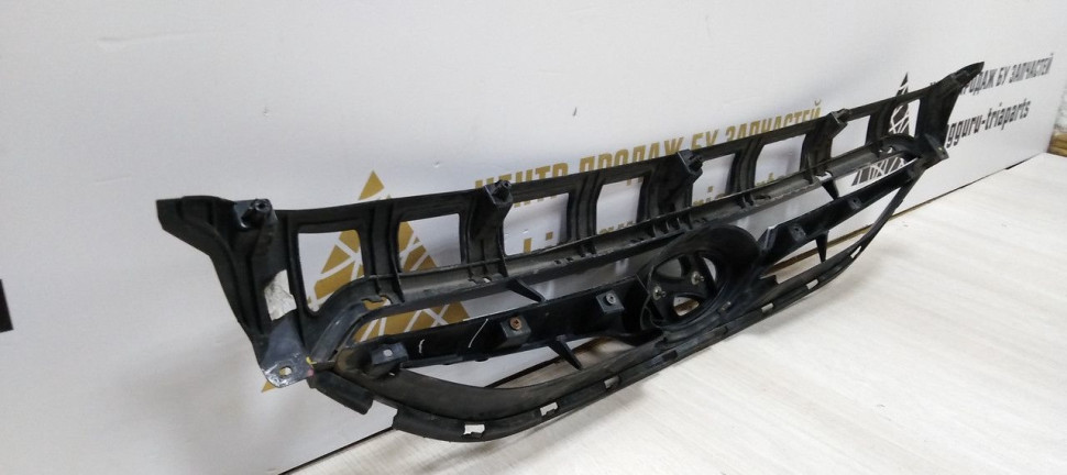 Решетка радиатора Hyundai i 40 дорест 11-15 oem 863513Z000 Решетка радиатора Hyundai i 40 дорест 11-15 oem 863513Z000
